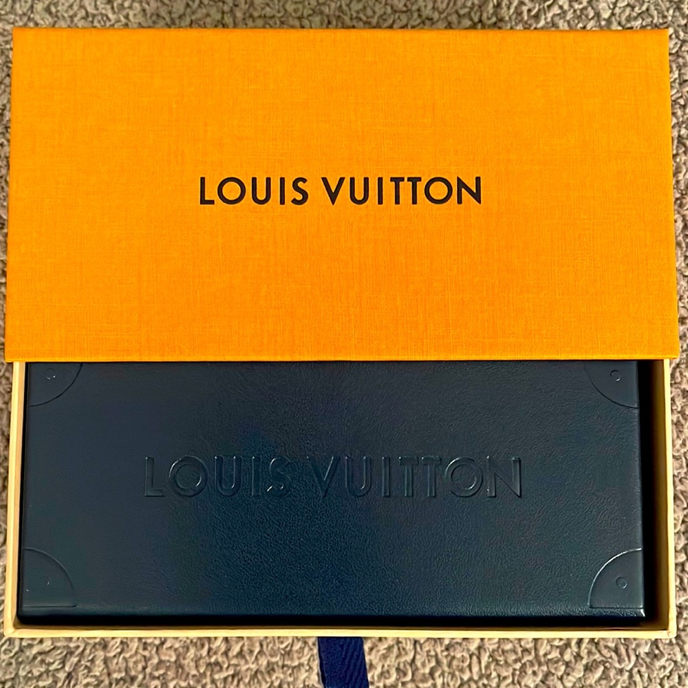 Louis Vuitton men’s aviator sunglasses